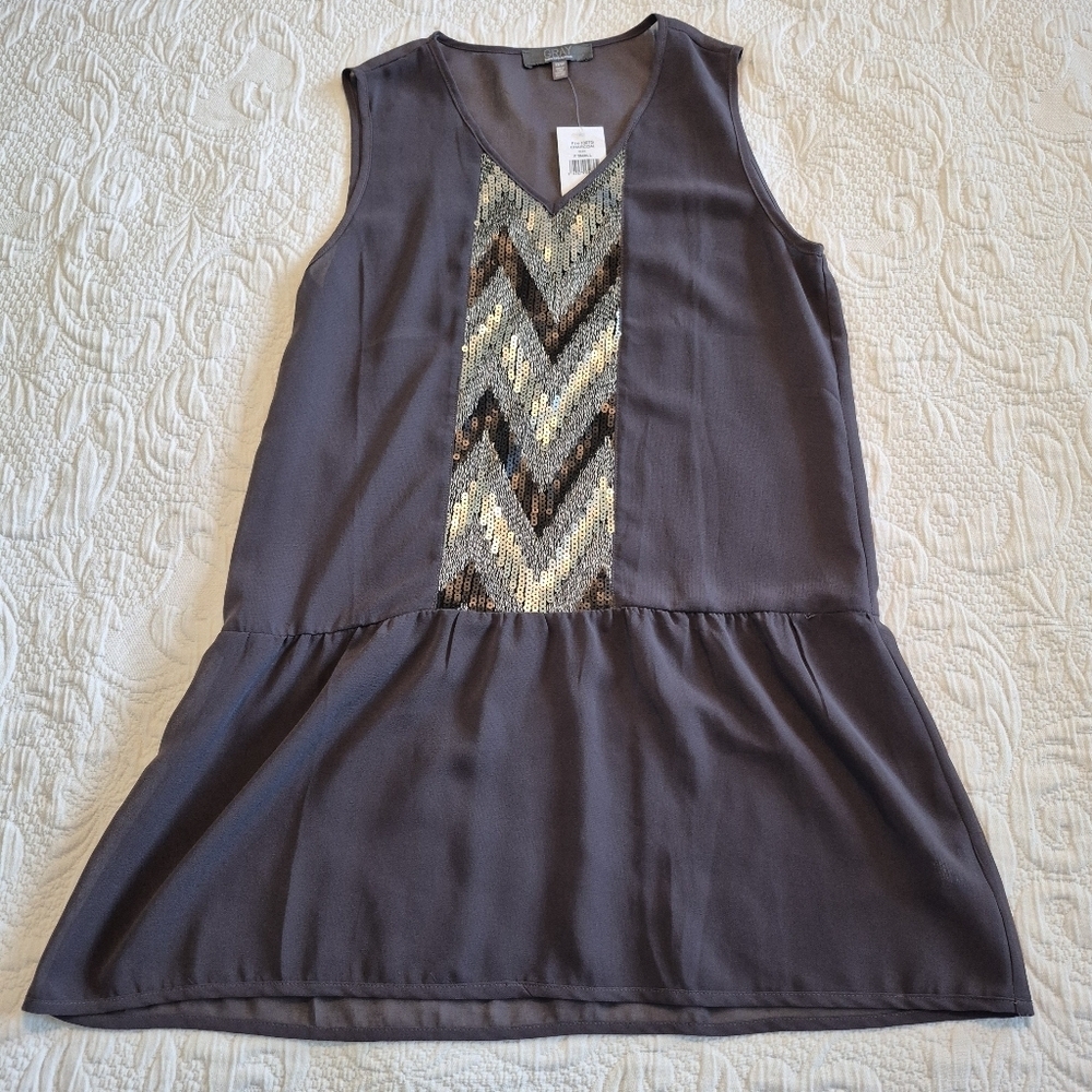 Gray Saks Fifth Avenue women's size XS Charcoal sequin & metallic tank top. NEW